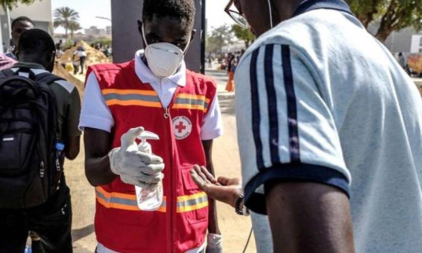 Una agresiva tercera ola de covid avanza en África, donde aún faltan vacunas