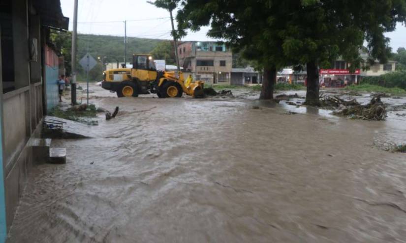11 cantones de Manabí afectados por inundaciones