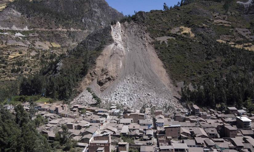 Deslizamiento de tierra en Perú deja un herido y 204 damnificados