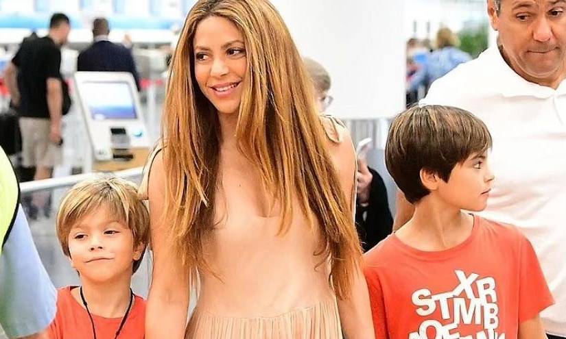 Archivo. Shakira y sus hijos, Sasha (izquierda) y Milan (derecha).