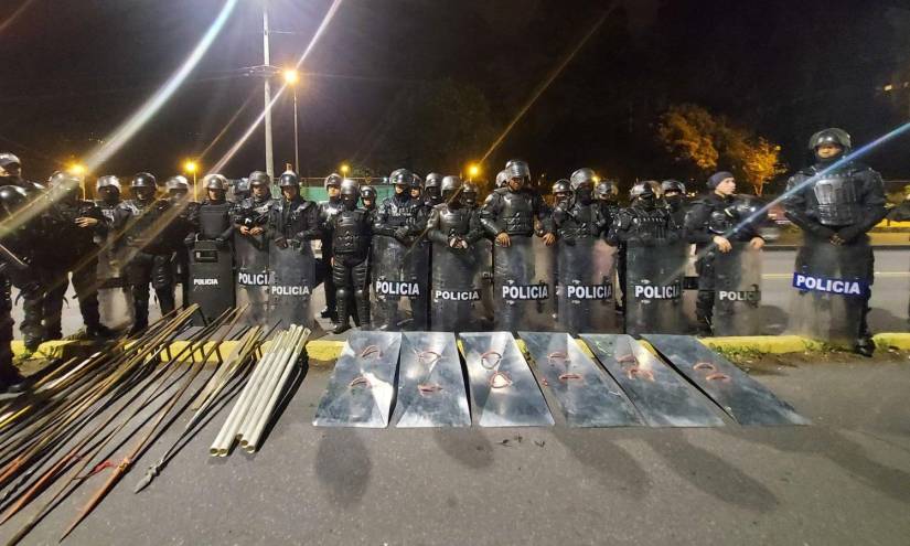 Decomisan en Quito material similar al utilizado en protestas de octubre de 2019