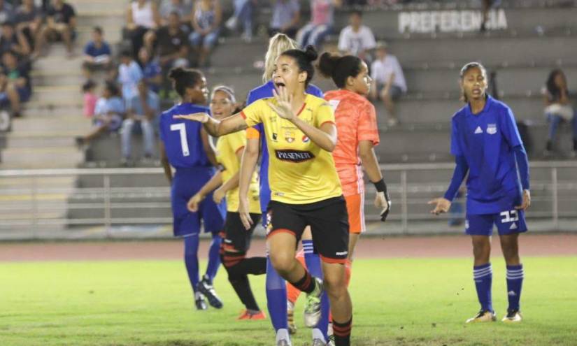 Alexyar Cañas es la autora del primer gol en la historia del fútbol profesional ecuatoriano femenino