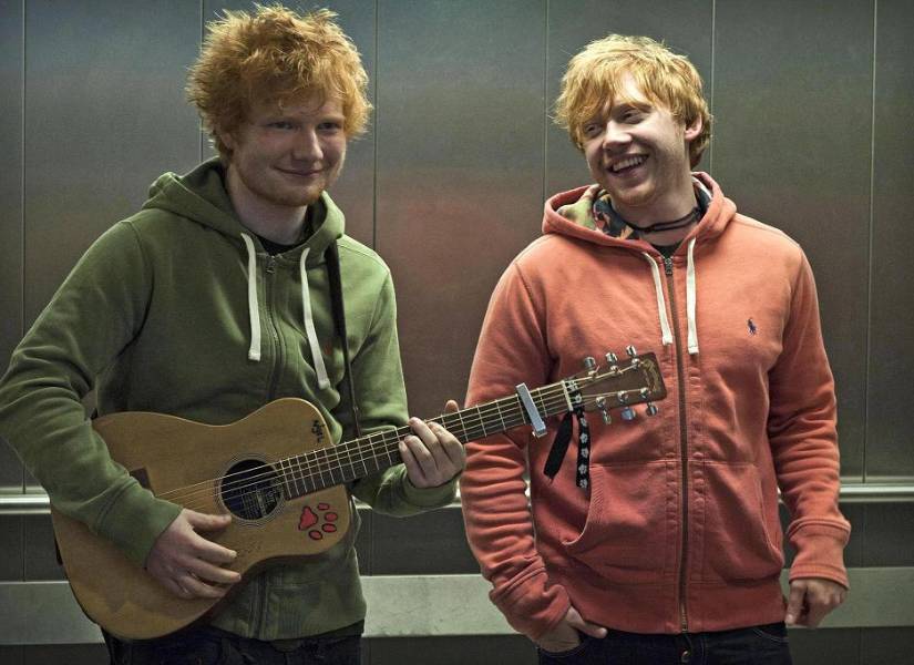 Ed Sheeran y Rupert Grint en el video de Lego House.