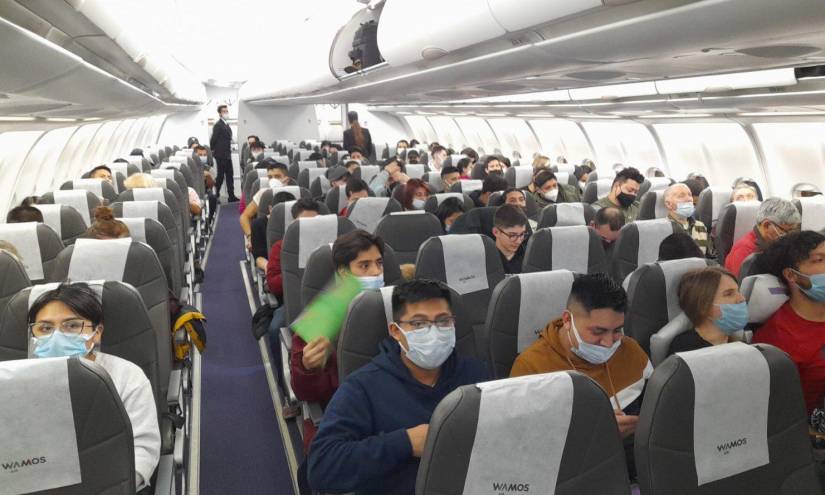 Tercer vuelo humanitario aterrizó en Quito; 711 ciudadanos han vuelto de Ucrania