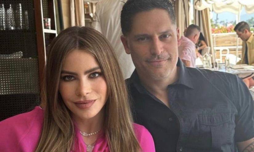 Imagen de archivo de Sofía Vergara y su esposo. Los rumores de su ruptura aumentaron posterior a que la actriz pasara su cumpleaños sin Joe, su esposo en ese entonces.