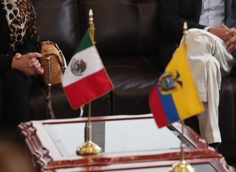 Los comicios de la consulta popular para ecuatorianos en México podría cancelarse por la ruptura de relaciones, anunció el CNE
