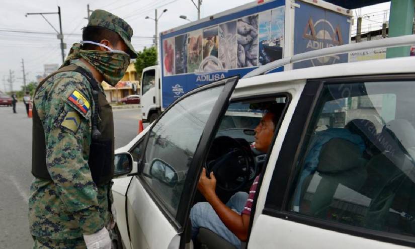 Militares patrullan zonas conflictivas de Guayaquil ante crecimiento de delincuencia