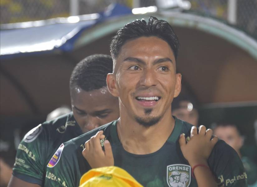 Ángel Mena llegó a los ocho goles anotados contra Barcelona SC.