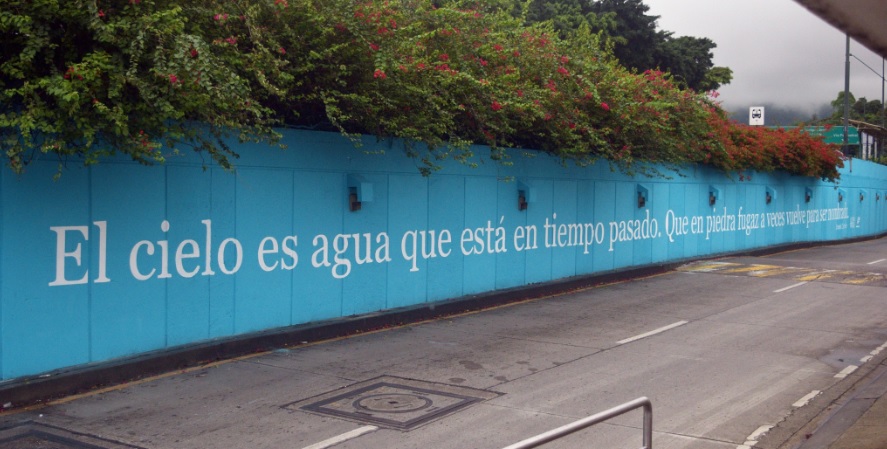 Viteri pide a Fiscalía revisar contratos de limpieza y de &quot;Letras Vivas&quot;