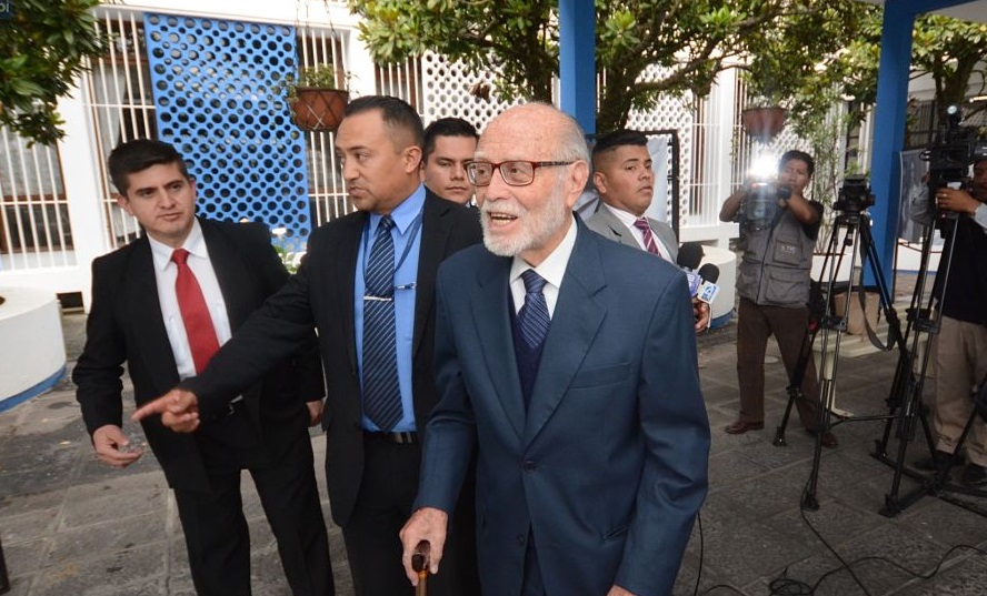 Estado de Julio César Trujillo sigue siendo crítico