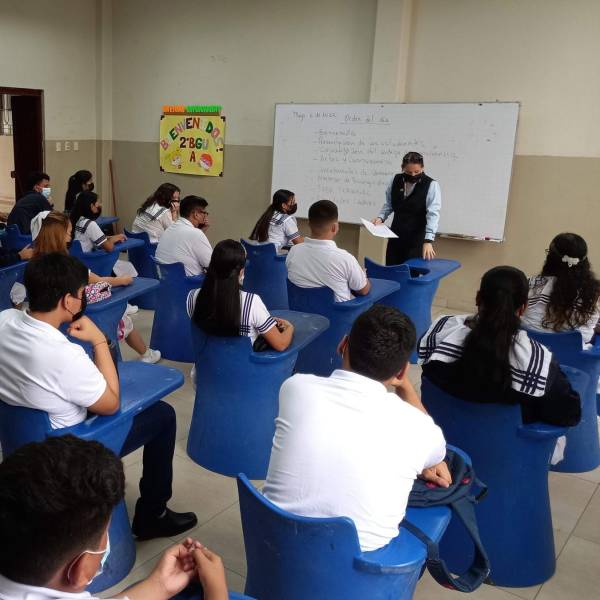 ¿Cuándo comienzan las clases en la Costa y Galápagos?