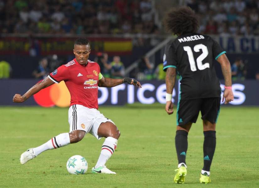 Antonio Valencia fue el primer ecuatoriano en jugar la Supercopa de Europa.