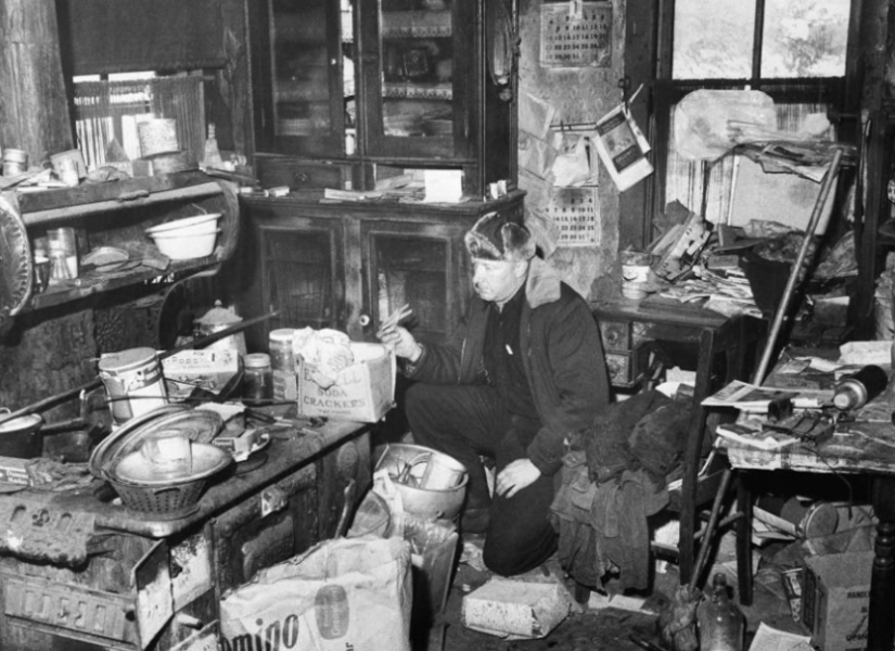 Foto real del interior de la granja de Gein