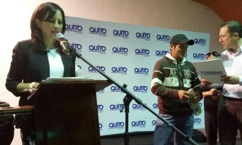 Karina Subía en un evento de la Alcaldía de Quito.