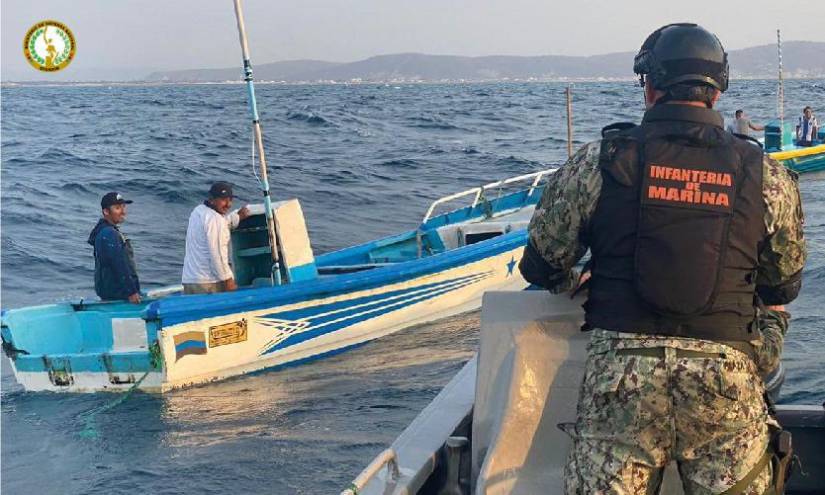 Imagen de un patrullaje de la Infantería de Marina en las costas de Ecuador