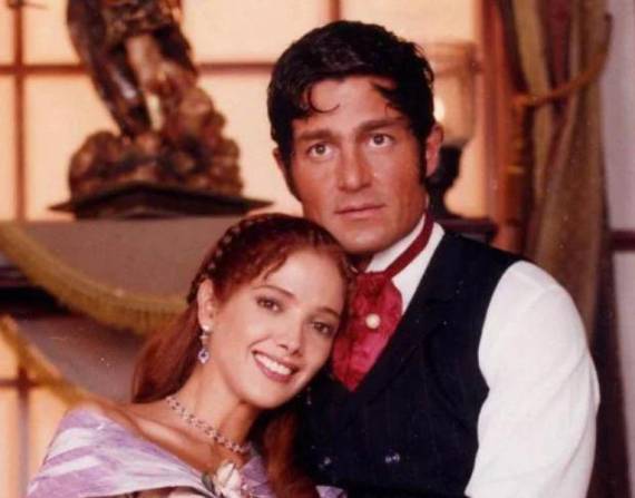 Fernando Colunga y Adela Noriega en una de sus clásicas novelas 'Amor Real'.