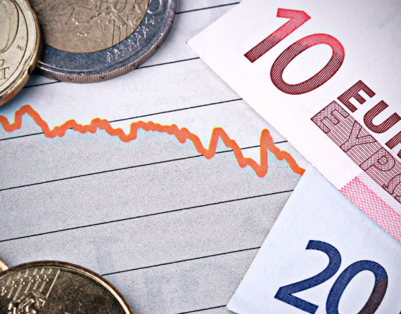 Euro llega a los USD 0,98, la cotización más baja de los últimos 20 años