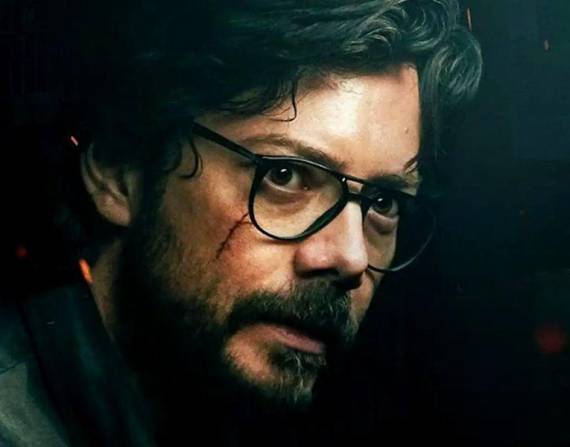 Álvaro Morte en el papel de 'El Profesor' en 'La Casa de Papel'.