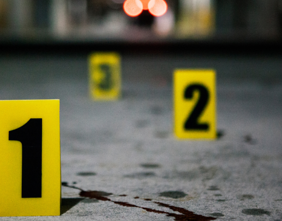 Quito: un hombre fue asesinado con un arma de fuego mientras lo asaltaban