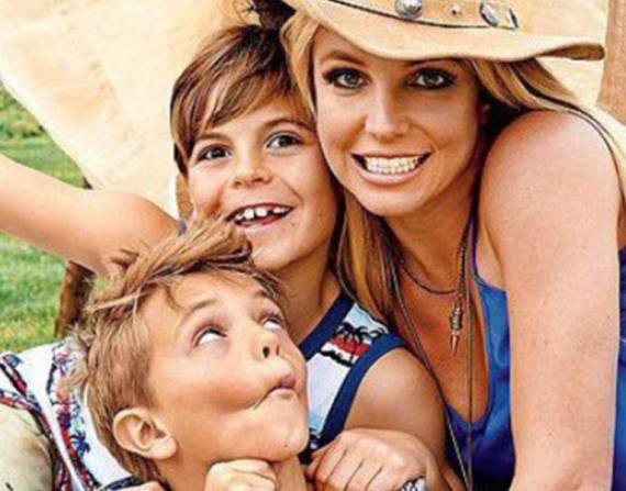 Imagen de archivo de Britney Spears junto a sus hijos.
