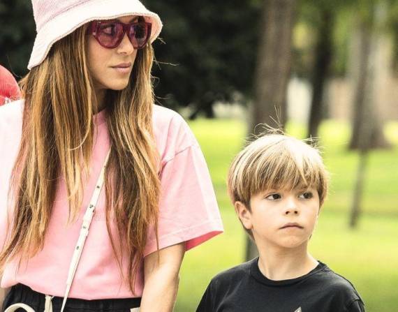 Imagen de archivo de Shakira, Milan y Sasha.