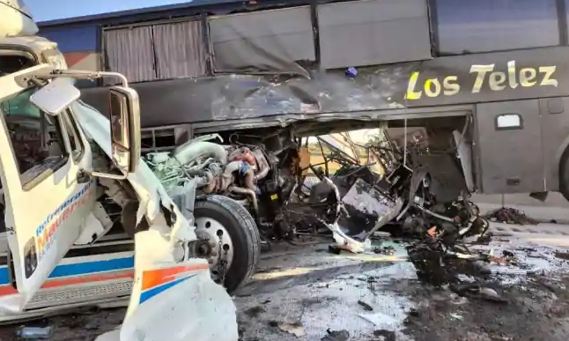 Así quedó el bus de la banda.
