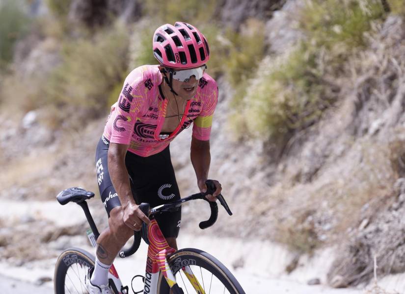 El ciclista ecuatoriano del equipo EF Education-Easy Post Richard Carapaz durante la novena etapa de la Vuelta Ciclista a España