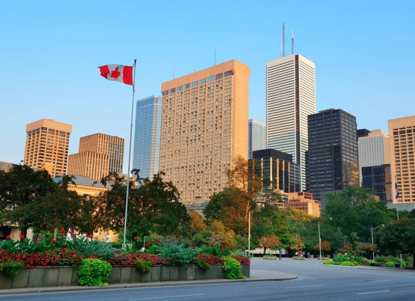 Canadá es ampliamente conocido por sus programas de acogida de inmigrantes.