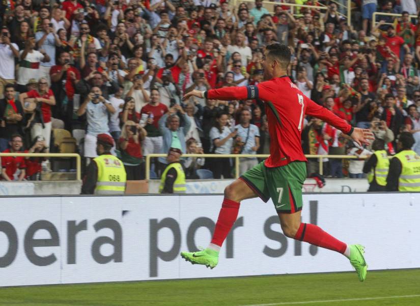 Los hinchas de Portugal le entregaron su cariño a Cristiano Ronaldo en su cumpleaños 40.