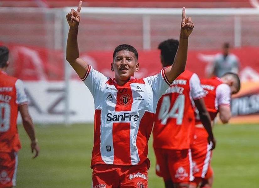 Dixon Vera lleva tres goles y cinco asistencias con Técnico Universitario.