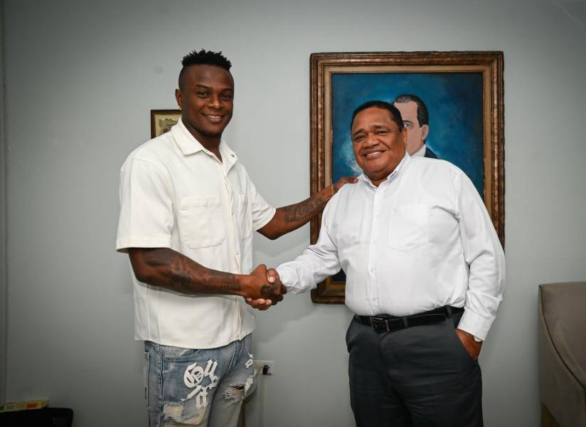 José Tin Angulo fue presentado por Emelec el pasado 20 de junio.