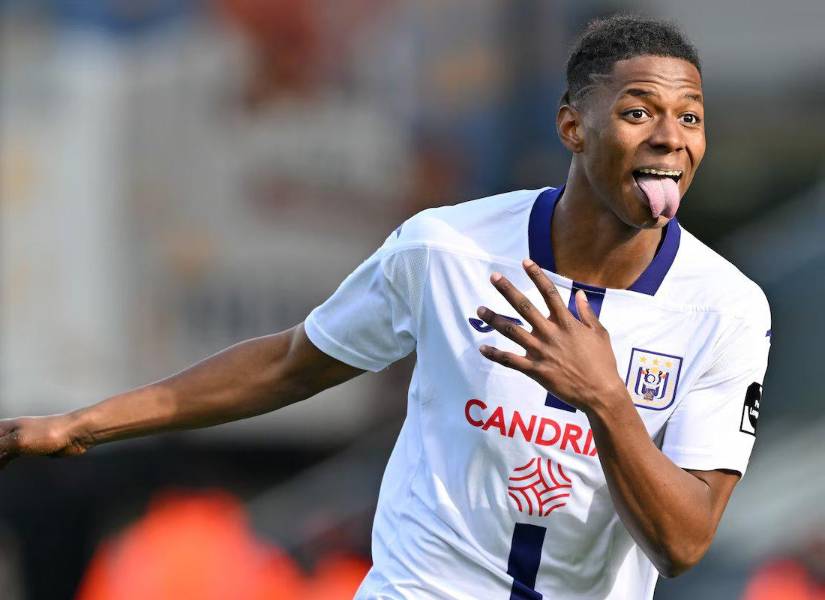 Nilson Angulo es buscado por el Sporting Lisboa.