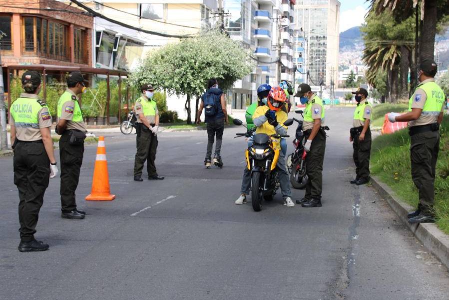 Jorge Yunda: En Quito hasta el 75 % de personas infectadas con COVID-19 está circulando por las calles