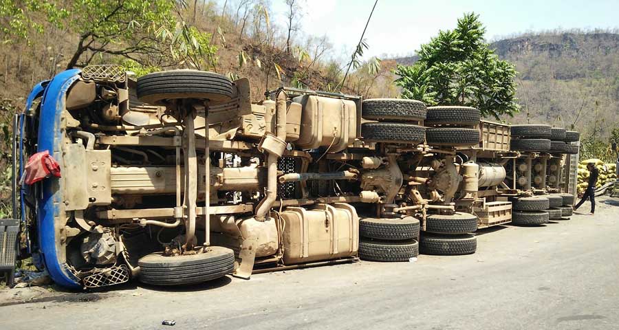 Al menos 11 muertos y 15 heridos en accidente de un camión de carga en Haití