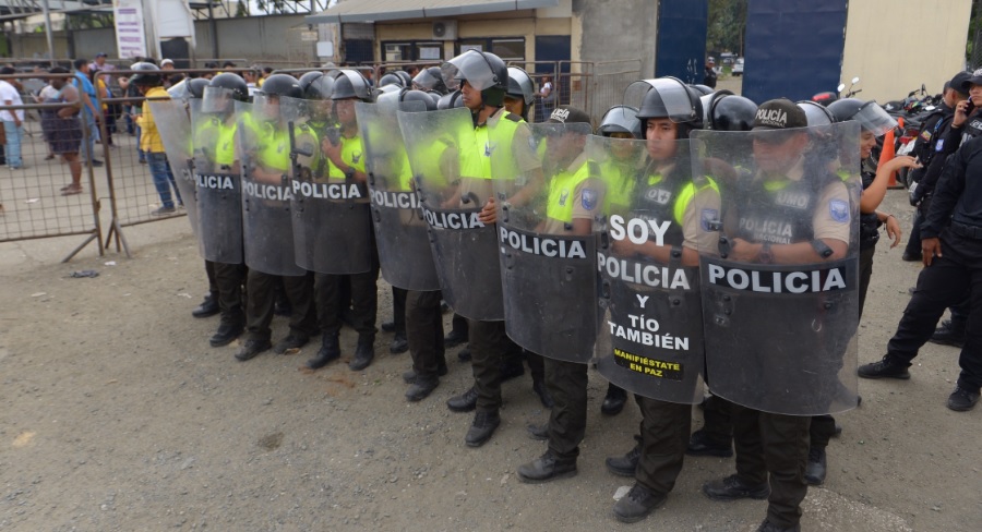 Romo califica de &quot;crisis de Estado&quot; violencia en cárceles