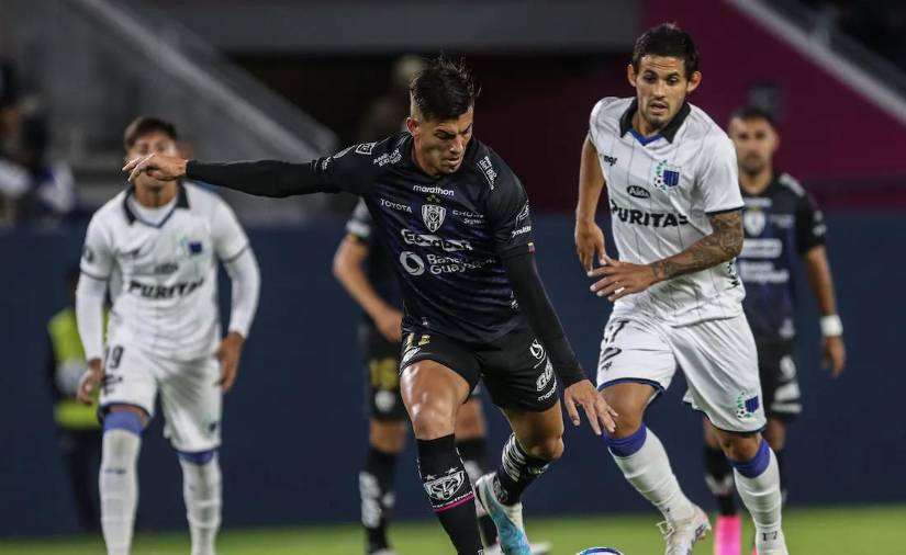 Encuentro entre Independiente del Valle y Liverpool (U) 2023.