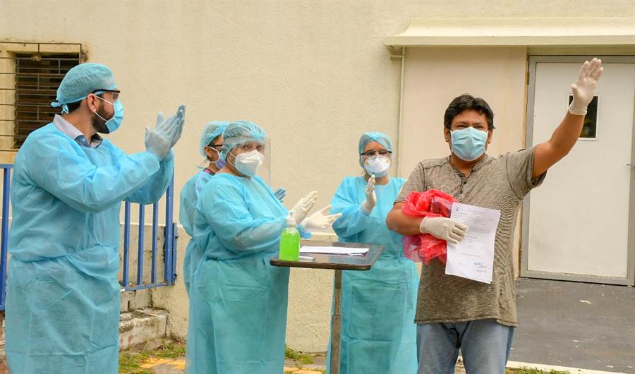 Los centros de cuarentena salvadoreños son focos de COVID-19, dicen ONG