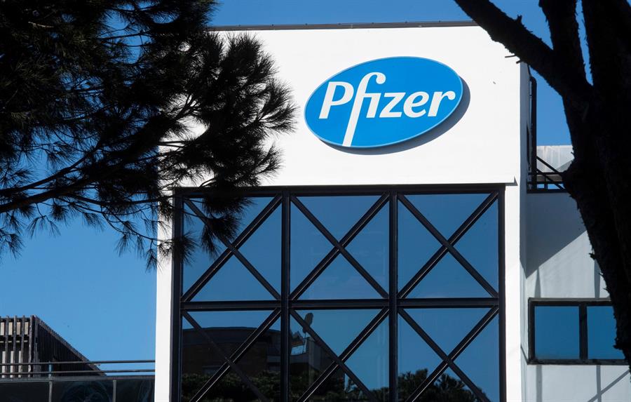 Pfizer eleva al 95% la efectividad de su vacuna