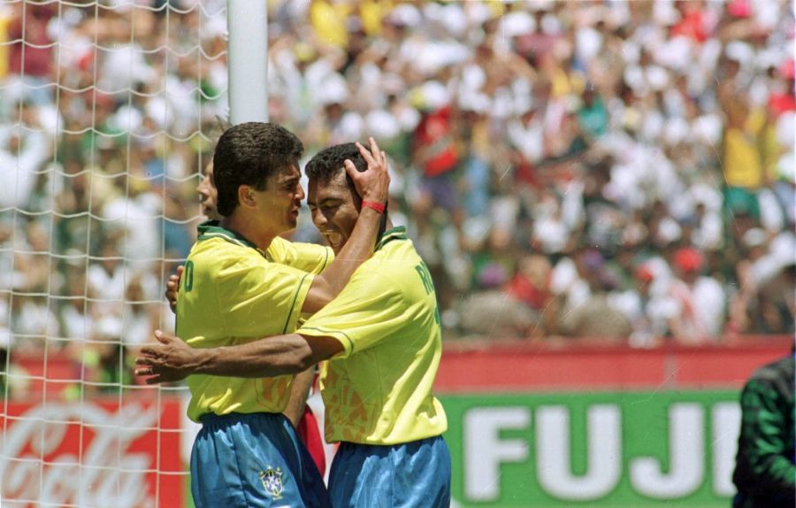 Bebeto evita polemizar con Romario y pide unión de brasileños por el Mundial