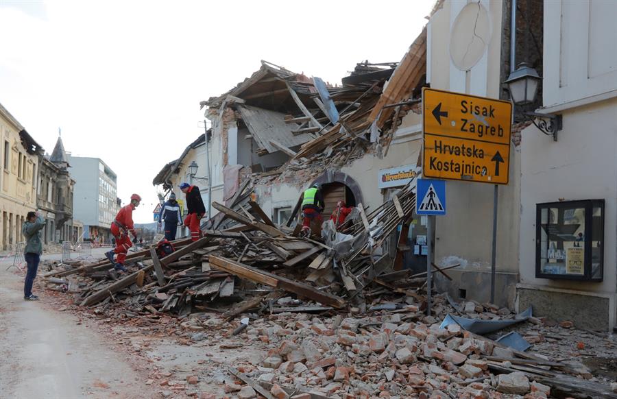Al menos 6 muertos en terremoto que sacudió Croacia