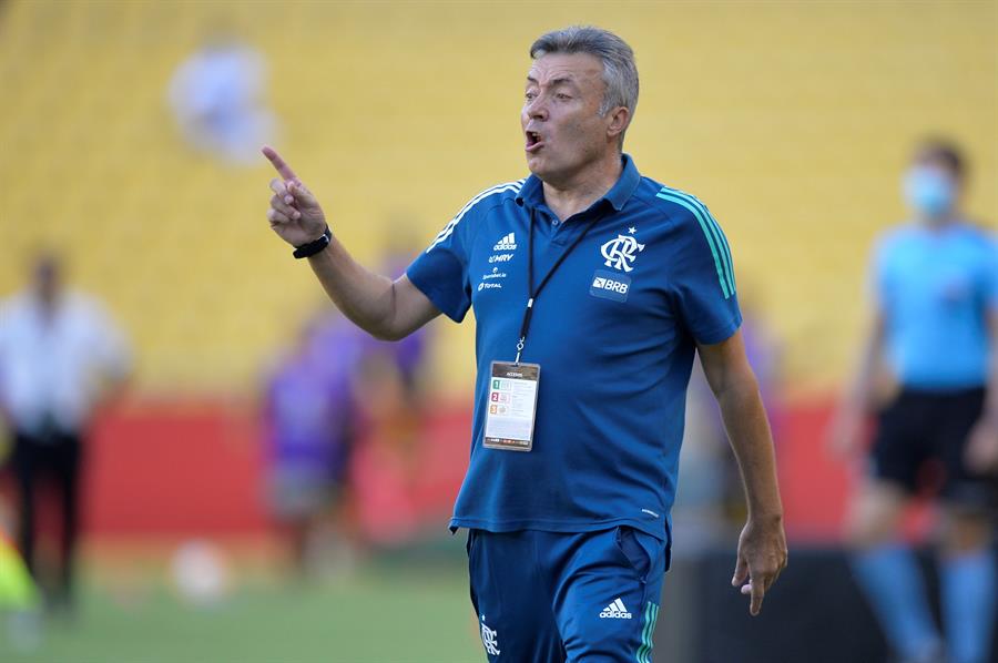 Entrenador de Flamengo también da positivo para COVID-19