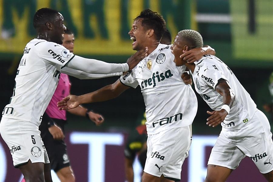Palmeiras derrota a Defensa y Justicia en ida de la Recopa Sudamericana