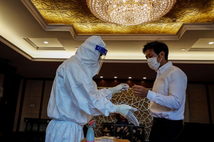 China asegura que todos sus contagiados activos son casos &quot;importados&quot;