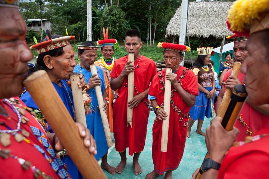 Indígenas de la cuenca amazónica piden medios ante COVID-19 y cese de minería