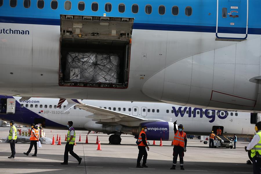 Investigarán denuncias por uso de vacunas contra COVID-19