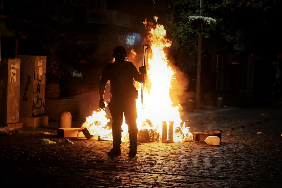 Piñera dice que manifestantes quieren &quot;incendiar&quot; festival de Viña del Mar