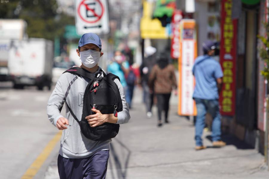 Situación &quot;muy crítica&quot; en 11 provincias por COVID-19, pero no se contempla confinamiento total