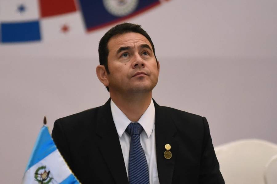 ONG pide investigar a presidente de Guatemala