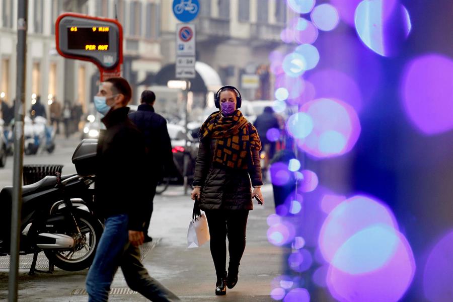 Encuentran la variante británica de la COVID en varias zonas de Italia