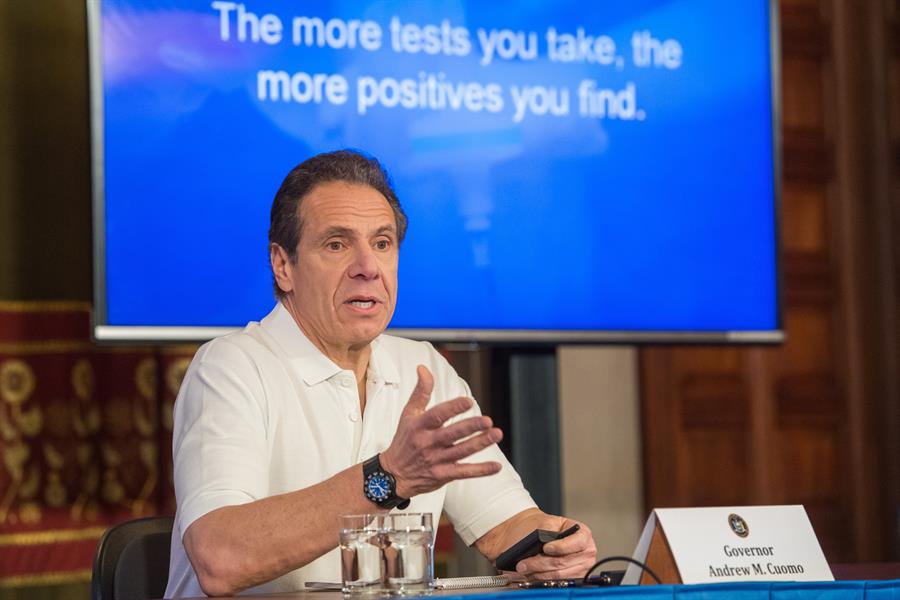 Gobernador de Nueva York pide &quot;nacionalizar&quot; firmas que hacen equipos médicos